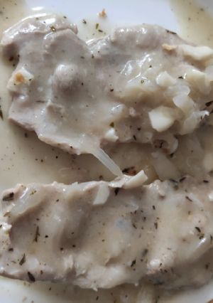 Una foto de Filetes de cinta de lomo en salsa de cebolla