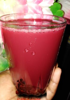 A picture of Zobo drink.