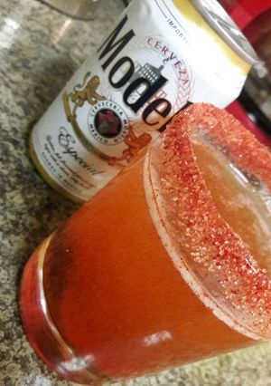 Una foto de Chelada de tamarindo