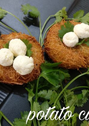 A picture of Bird nest potato cutlet.