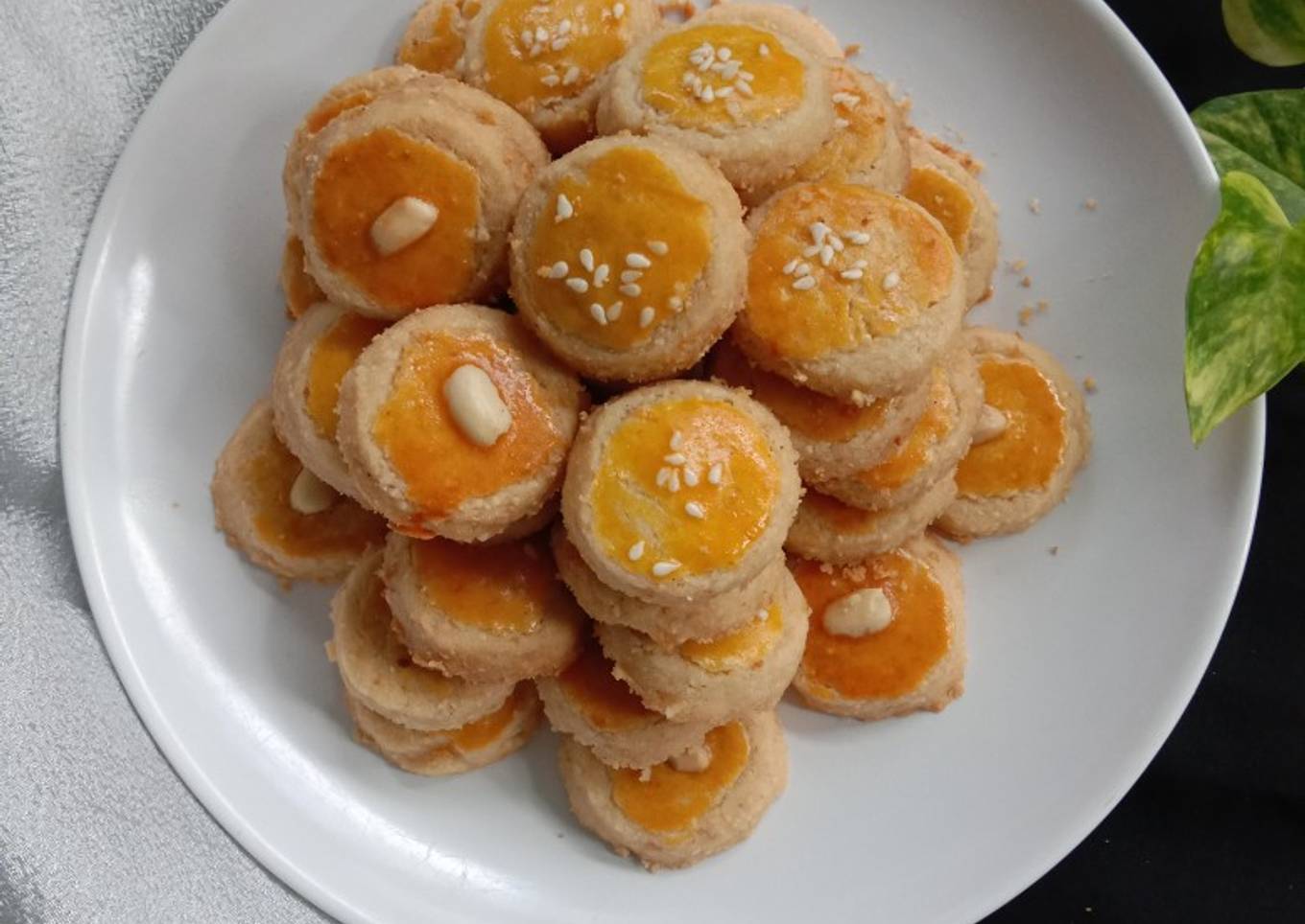 152. Kue Kacang