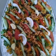 A picture of Full Meal Salad.