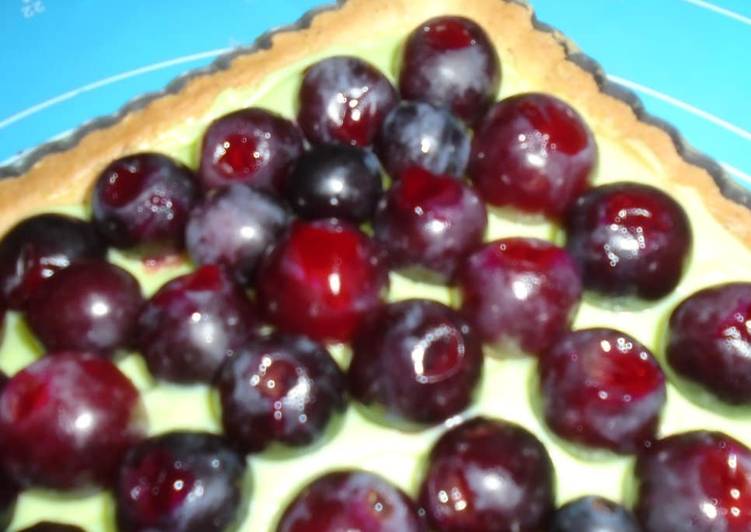 Simple Way to Prepare Homemade Pâtissière raisin-pistache