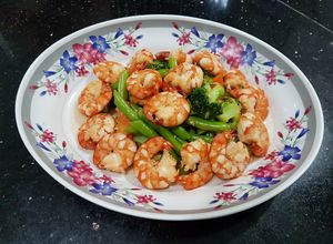 Hình của món SP.0337 - Tôm Xào Đậu Que, Bông Cải.