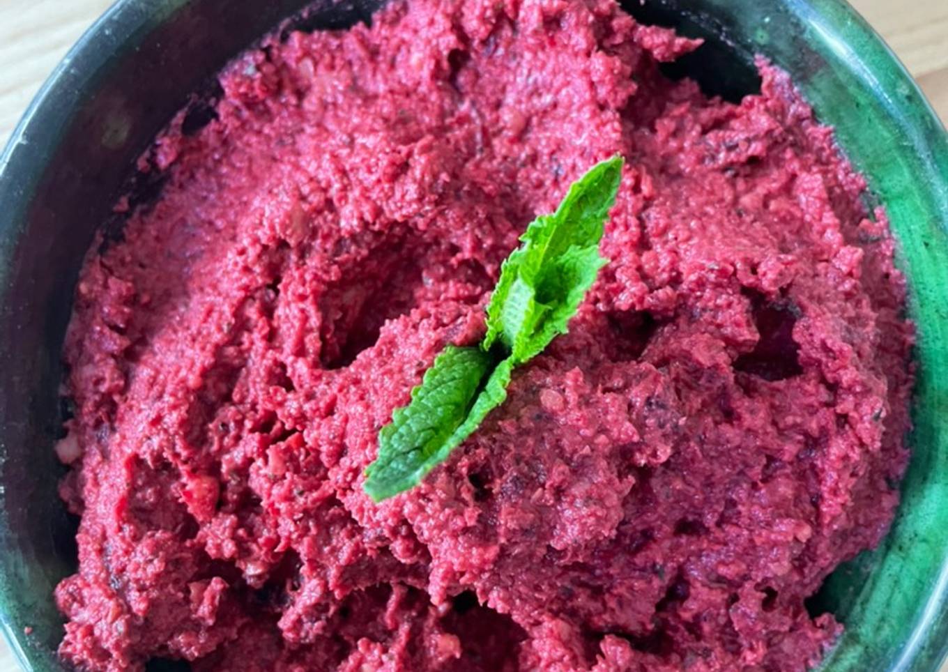 Beetroot and mint hummus