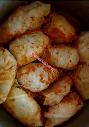 A picture of Stuffed Cabbage Rolls.