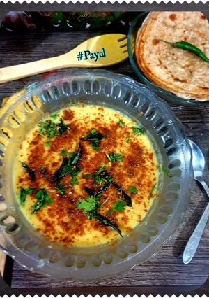 सिंधी पीली मखनी दाल (Sindhi pili makhani dal recipe in Hindi) रेसिपी मुख्य फोटो