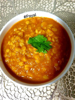 चना दाल और तुरई की सब्जी (chana dal aur turai ki sabzi recipe in Hindi) रेसिपी मुख्य फोटो