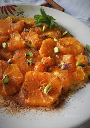 Une photo de Salade d’oranges à l’eau de fleur d’oranger et à la cannelle