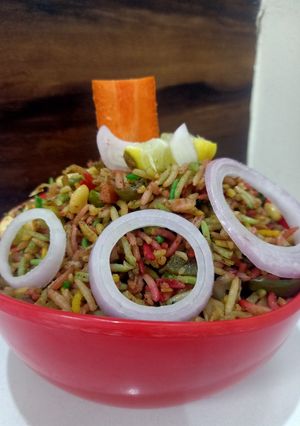 A picture of Pav Bhaji Biryani.