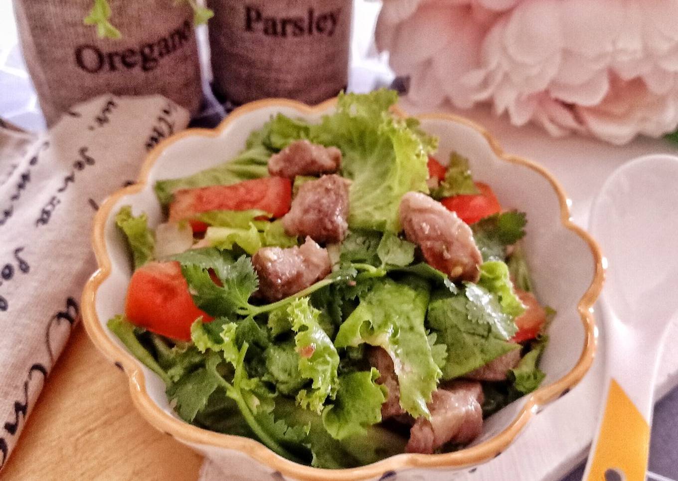 Salad Daging Panggang Ketumbar