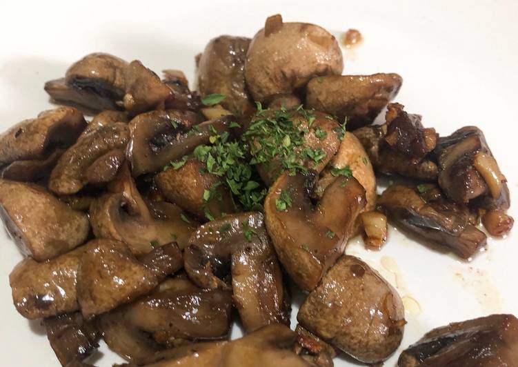 Sautéed mushroom with butter and soy sauce