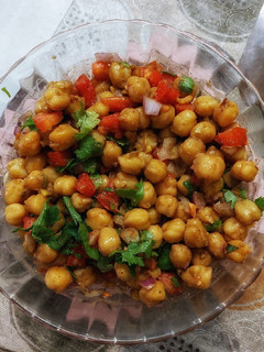 चना चाट (chana chaat recipe in Hindi) रेसिपी मुख्य फोटो