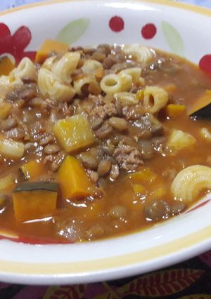 Una foto de Guisito de Lentejas🥘 súper económico