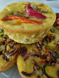 A picture of Kuih Cara berlauk (muffin with minced beef curry) non keto.