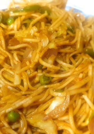 A picture of Chowmein.