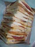 Roti Bakar Smoked Beef Keju