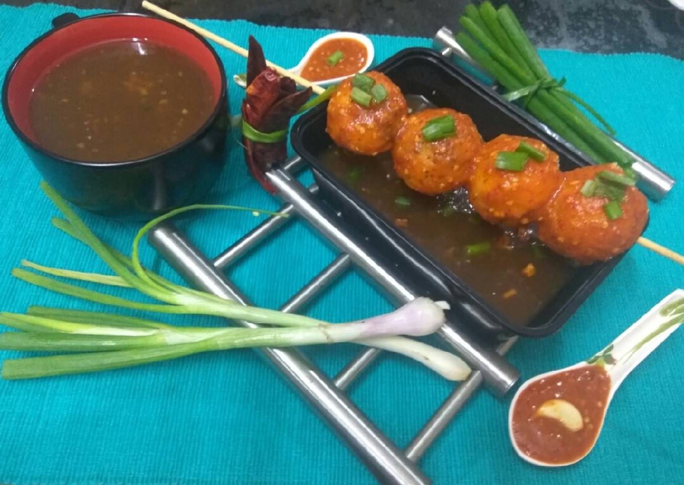Appam with hot chilli sauce and veg hot and sour soup