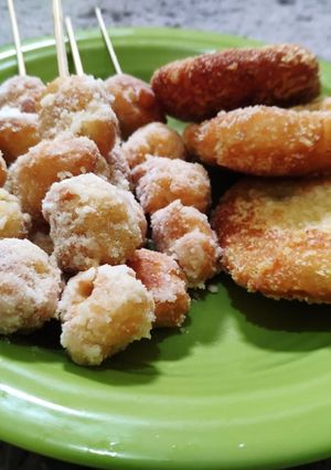 Foto resep Roti goreng isian & sate gulung gula