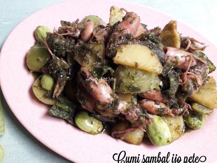 Easy Steps Make Recipes Cumi sambal ijo pete the  Makes Drooling Really Delicious.