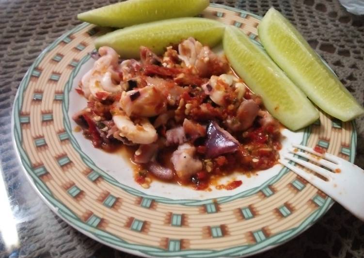 Steam Cumi dan Octopus Sambal Thai