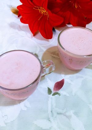 A picture of Rich Rose Milk.