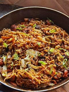 A picture of Easy Peanut Butter Noodles | 🥜.
