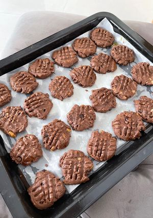 Foto resep Kukis Coklat Kacang Kenari