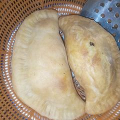 A picture of Fried meat pie.