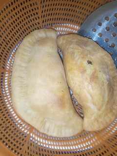 A picture of Fried meat pie.