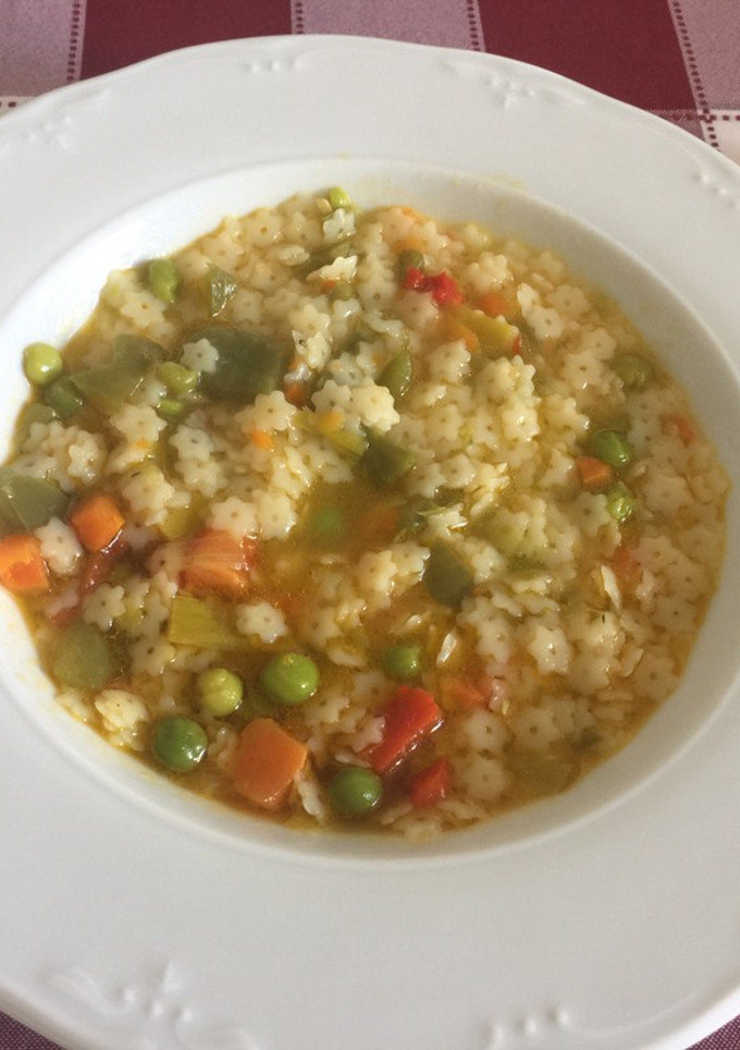 Una foto de Sopa minestrone con pasta