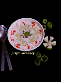 लौकी का रायता (lauki ka raita recipe in Hindi) रेसिपी मुख्य फोटो