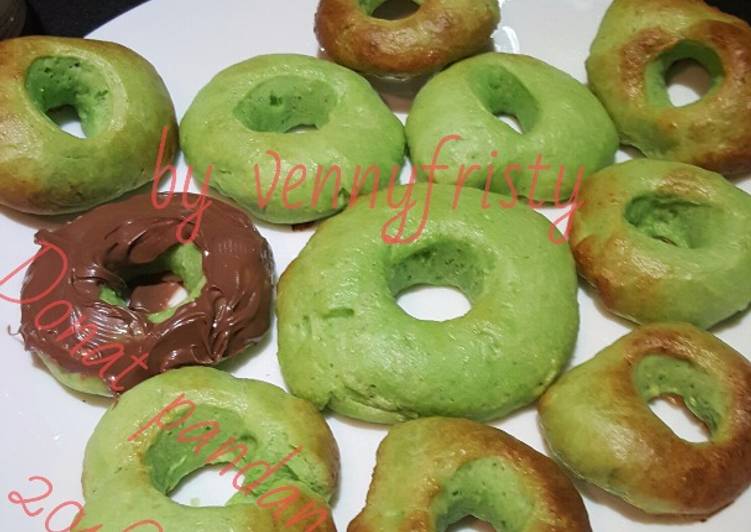 Donat pasta pandan