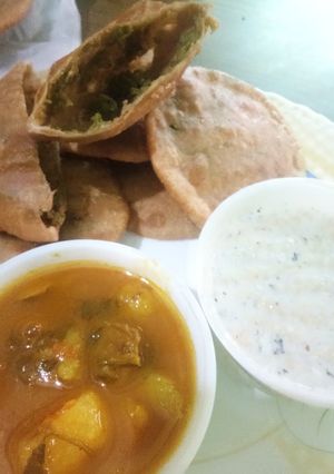 मटर की कचौड़ी (matar ki kachodi recipe in Hindi) रेसिपी मुख्य फोटो