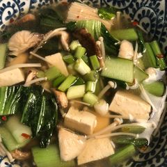 Noodle soup with mushrooms and greens - vegan A picture of Noodle soup with mushrooms and greens - vegan.