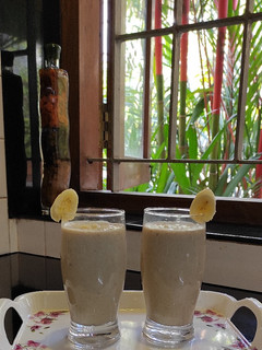 A picture of Oats Banana Smoothie.