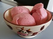 Une photo de fraise sorbetière