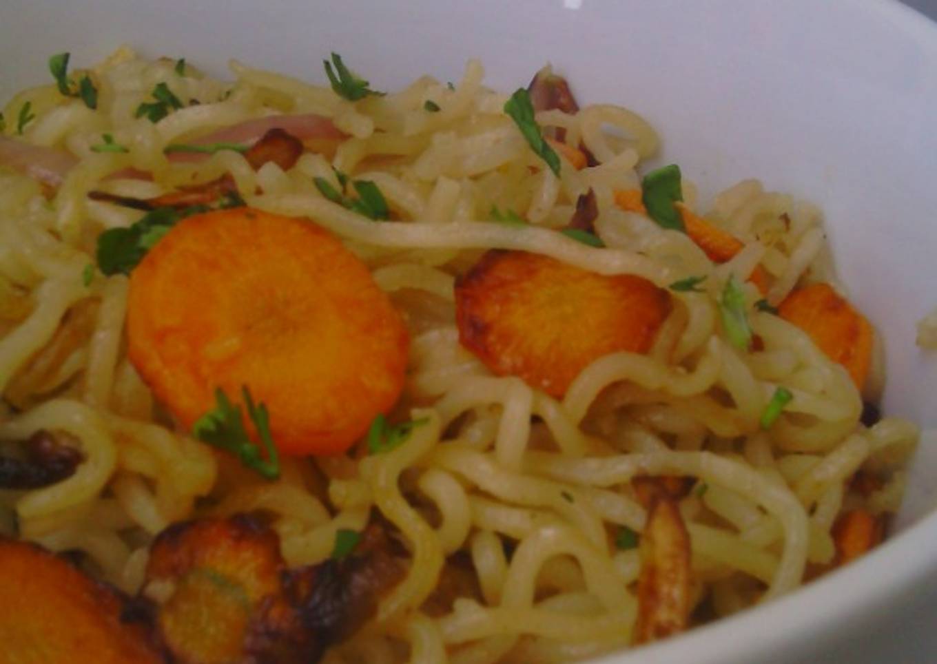 Onion Carrot Noodles Stir Fry