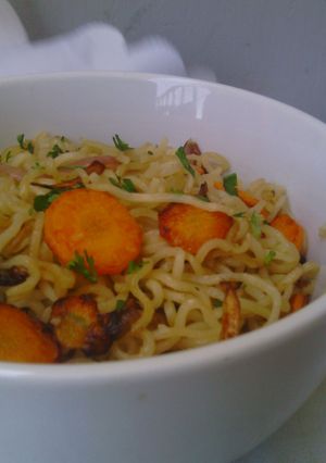 A picture of Onion Carrot Noodles Stir Fry.