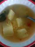 Ichintal (raíz de güisquil) en su jugo con fideos