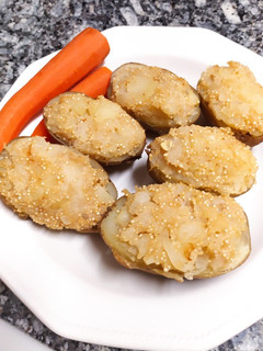 Una foto de Patatas hervidas rellenas de quinoa!!