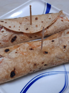 आलू चीज़ रोल(aloo cheese roll recipe in hindi) रेसिपी मुख्य फोटो