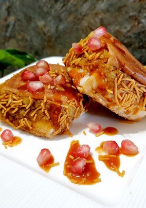 A picture of Dabeli.