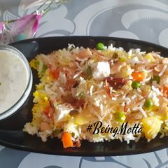 A picture of Navratna Pulav.