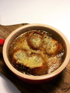 法式洋蔥湯 Soupe à L’oignon 的食譜成品照片