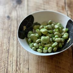 Boiled broad beans A picture of Boiled broad beans.