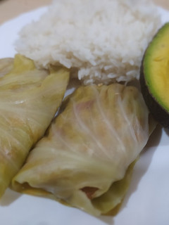 Una foto de Col rellena de atún