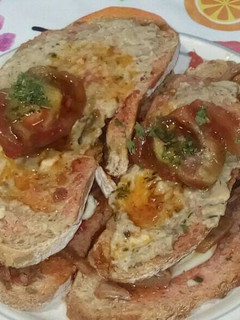 Una foto de Sándwich al plato