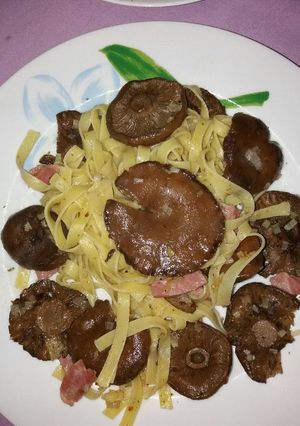 Una foto de Níscalos con pasta