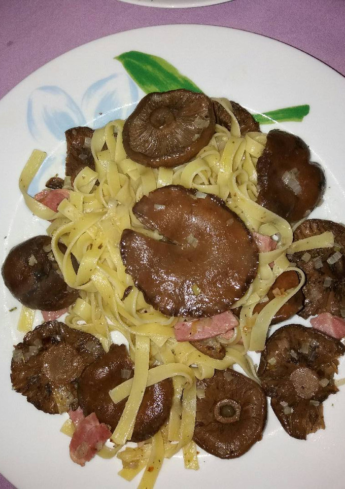 Una foto de Níscalos con pasta